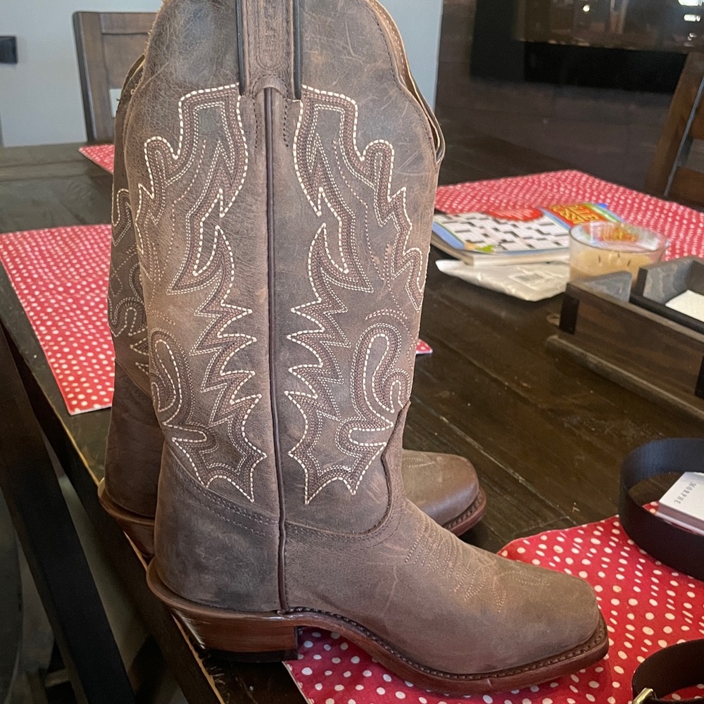 Brown Western Heeled Boots